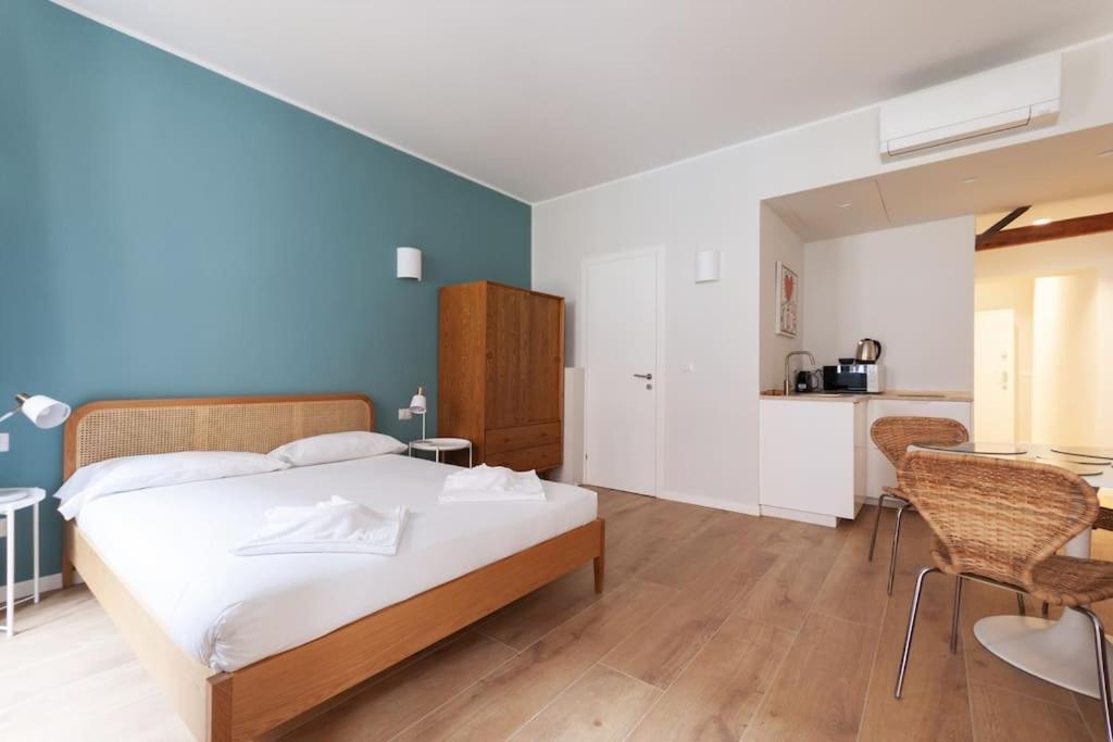 Youhosty - Ticinese Suite 1 Milano Exterior foto