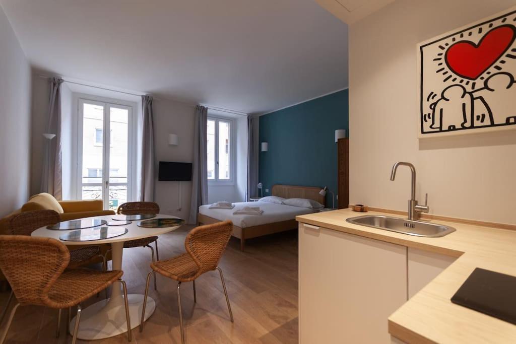 Youhosty - Ticinese Suite 1 Milano Exterior foto